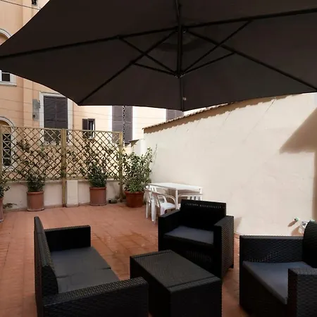 San Pietro Terrace Apartment *